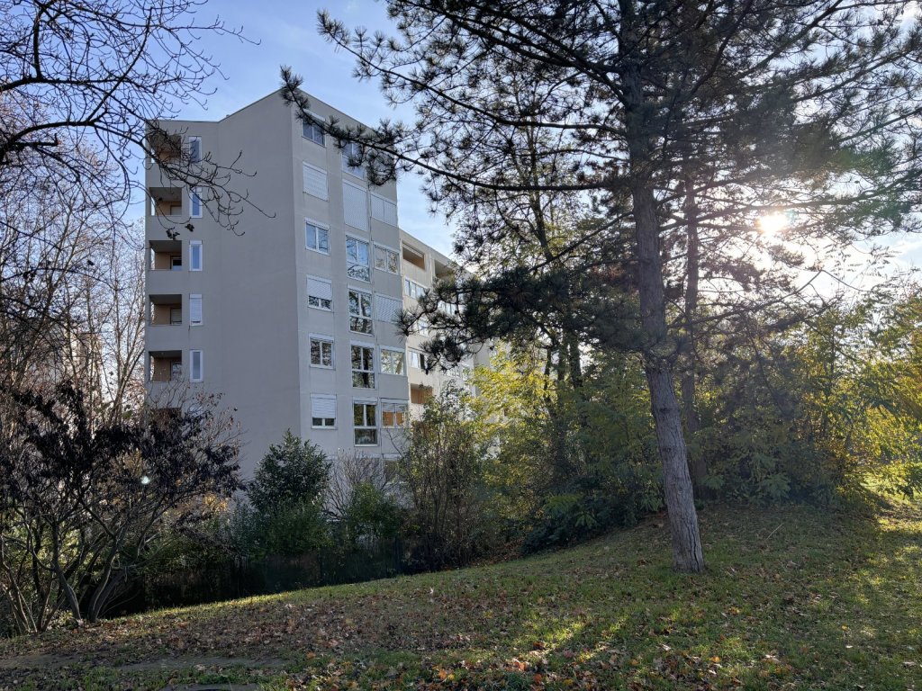 APPARTEMENT T4 A VENDRE - LYON 7EME ARRONDISSEMENT - 96.67 m2 - 380000€