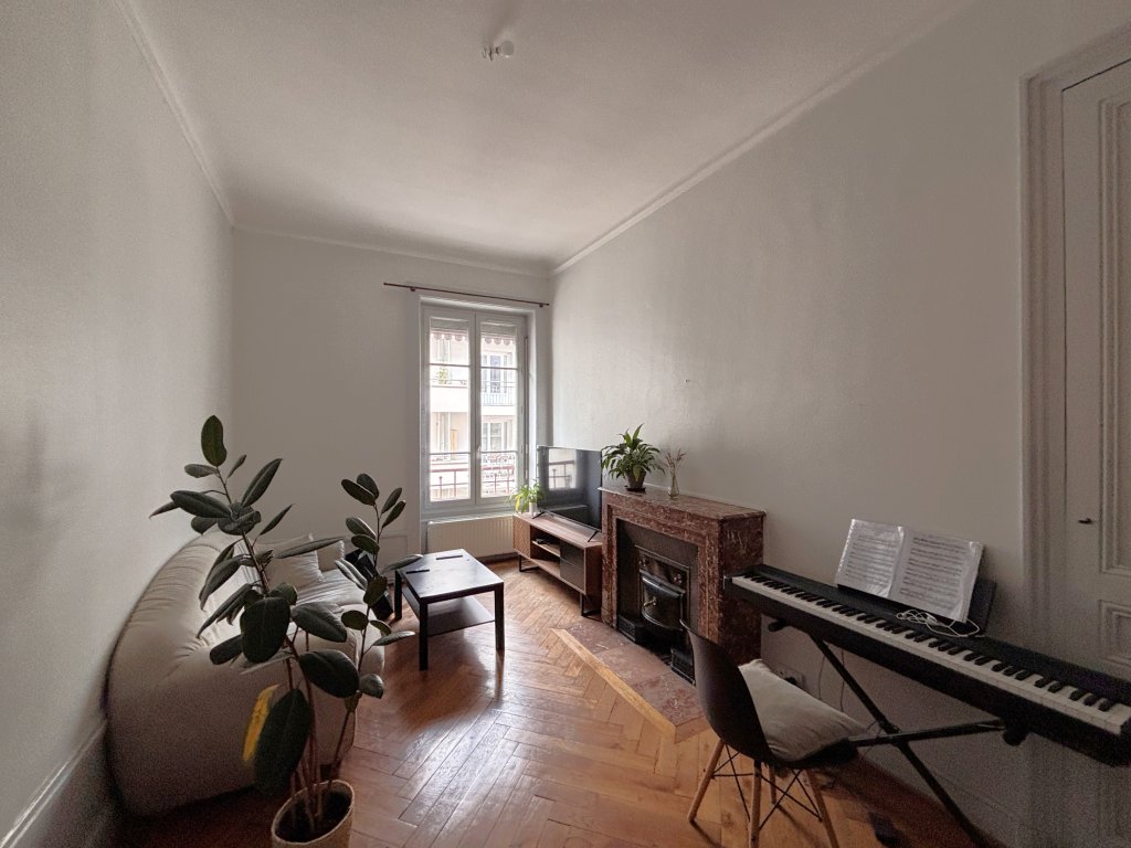 APPARTEMENT T3 A LOUER - LYON 3EME ARRONDISSEMENT - 57 m2 - 994,41€ charges comprises par mois