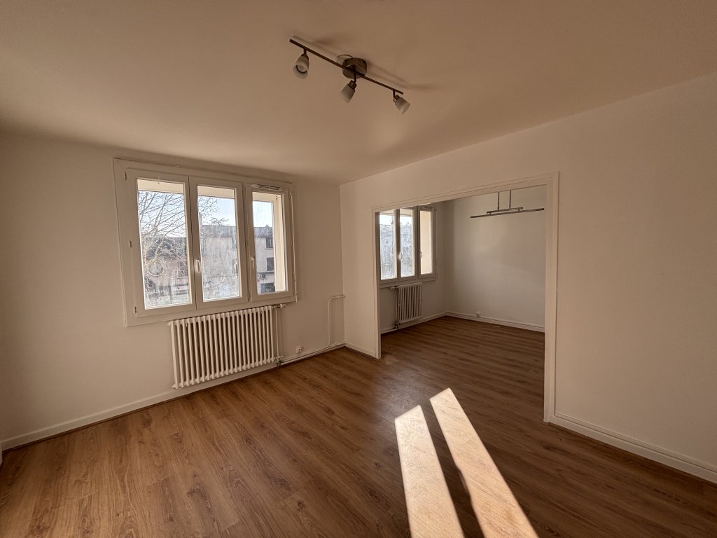 APPARTEMENT T4 A LOUER - CRAPONNE - 71.28 m2 - 1070€ charges comprises par mois