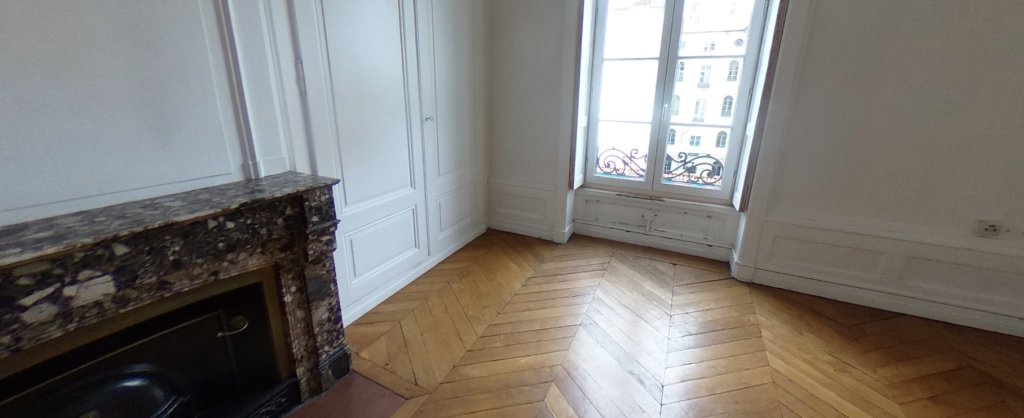 APPARTEMENT T3 A LOUER - LYON 2EME ARRONDISSEMENT - 80.45 m2 - 1287€ charges comprises par mois