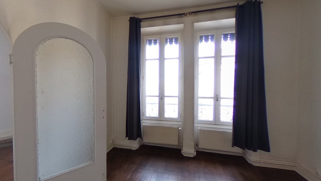 APPARTEMENT T2 A LOUER - VILLEURBANNE Tolstoi-Nord - 43 m2 - 595€ charges comprises par mois