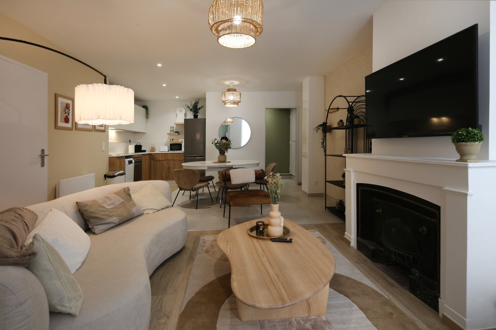 CHAMBRE A LOUER - LYON 2EME ARRONDISSEMENT - 15.36 m2 - 715€ charges comprises par mois