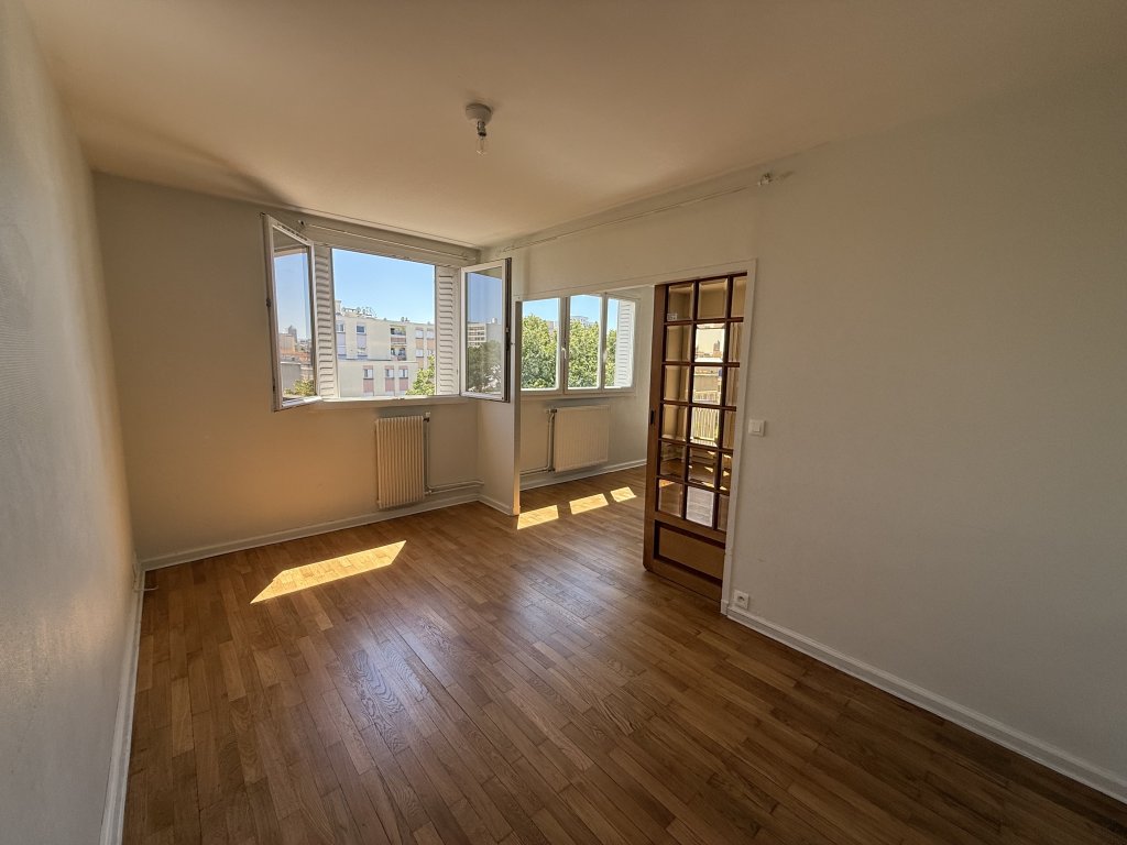 APPARTEMENT T3 A LOUER - VILLEURBANNE - 67.88 m2 - 1270€ charges comprises par mois