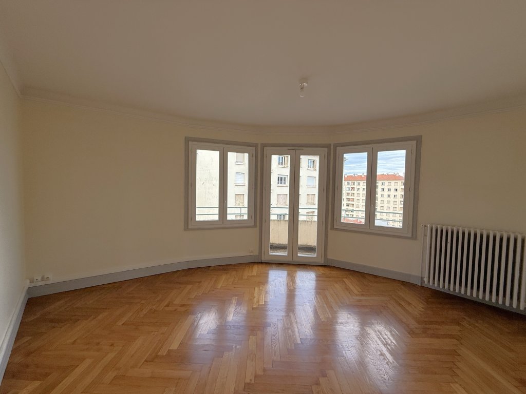 APPARTEMENT T3 A LOUER - VILLEURBANNE - 78.87 m2 - 1050€ charges comprises par mois