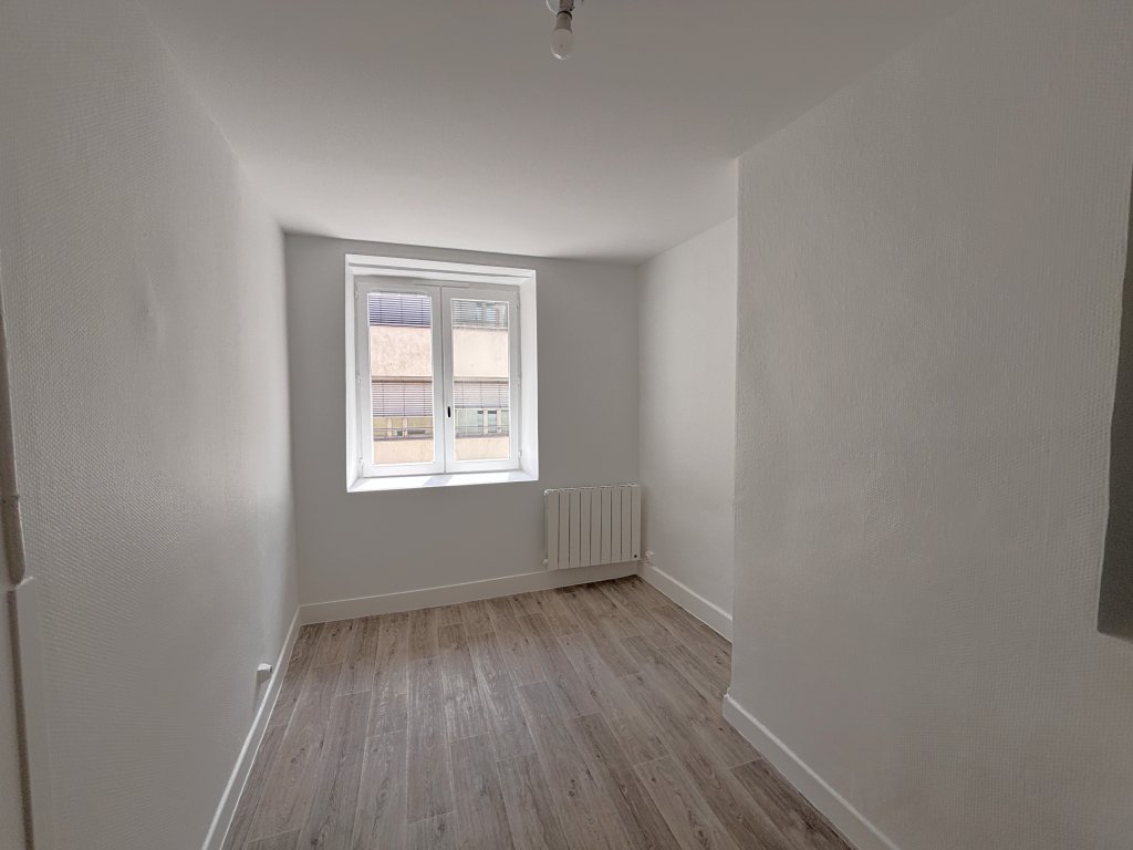 APPARTEMENT T2 A LOUER - LYON 2EME ARRONDISSEMENT - 27.15 m2 - 512€ charges comprises par mois