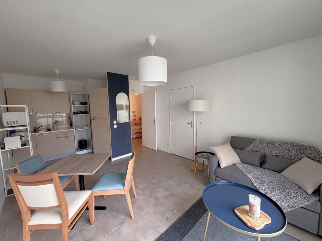 APPARTEMENT T2 A LOUER - LYON 3EME ARRONDISSEMENT - 41.86 m2 - 880€ charges comprises par mois