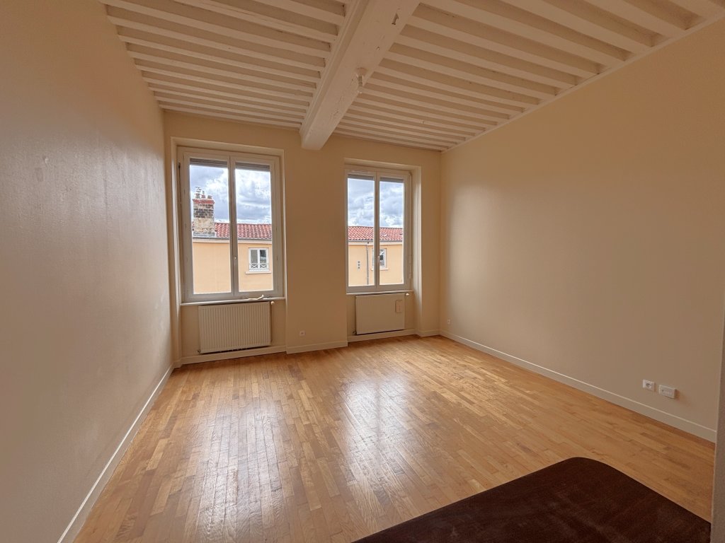 APPARTEMENT T2 A LOUER - LYON 4EME ARRONDISSEMENT - 49.17 m2 - 765 € charges comprises par mois
