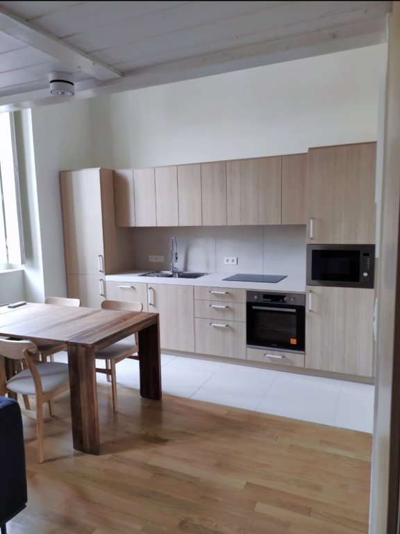 APPARTEMENT T2 A LOUER - LYON 2EME ARRONDISSEMENT - 40.08 m2 - 1 187 € charges comprises par mois