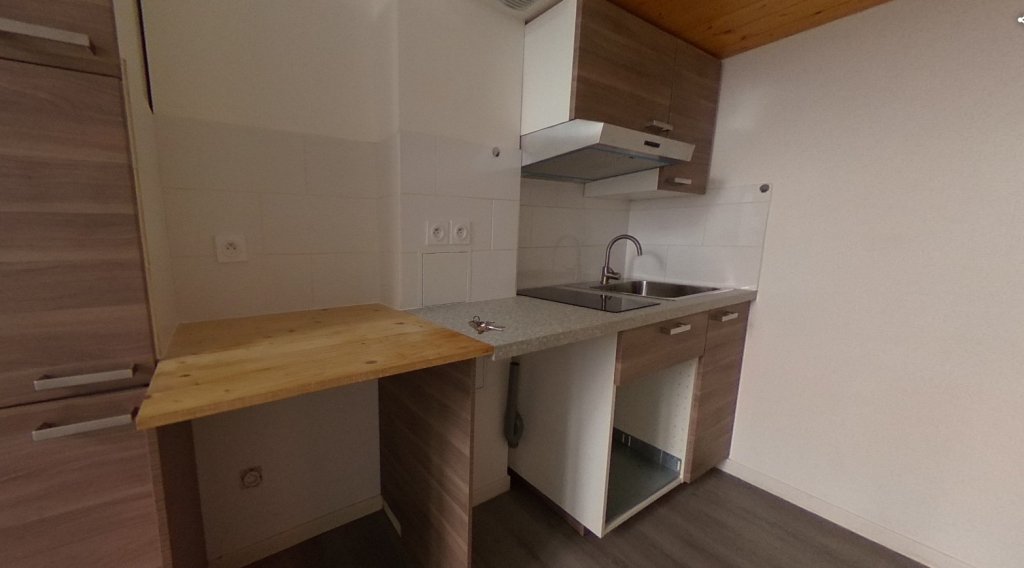 APPARTEMENT T1 A LOUER - VILLEURBANNE - 16.84 m2 - 458 &euro; charges comprises par mois