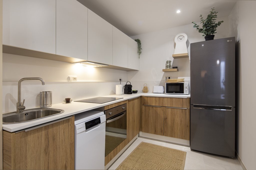 CHAMBRE A LOUER - LYON 2EME ARRONDISSEMENT - 12.33 m2 - 725 &euro; charges comprises par mois