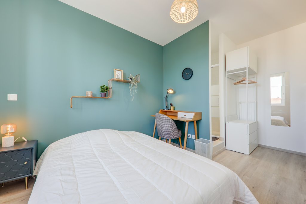 CHAMBRE A LOUER - LYON 4EME ARRONDISSEMENT - 9.96 m2 - 600�&euro; charges comprises par mois