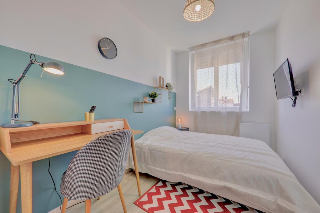 CHAMBRE A LOUER - LYON 4EME ARRONDISSEMENT - 9.96 m2 - 600�&euro; charges comprises par mois