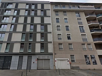GARAGE A LOUER - LYON 7EME ARRONDISSEMENT - 1 m2 - 118€ charges comprises par mois