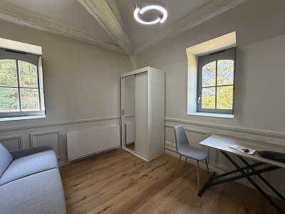 STUDIO A LOUER - CHARBONNIERES LES BAINS - 1 m2 - 650 € charges comprises par mois