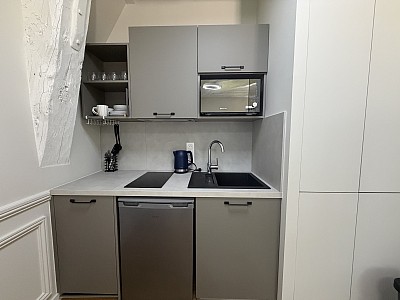 STUDIO A LOUER - CHARBONNIERES LES BAINS - 1 m2 - 650 € charges comprises par mois