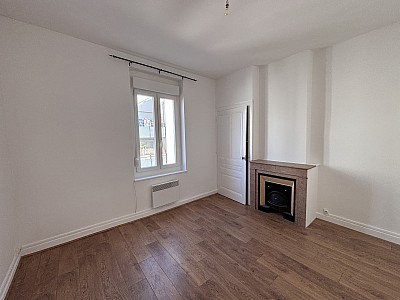 STUDIO A LOUER - VILLEURBANNE - 32 m2 - 639€ charges comprises par mois