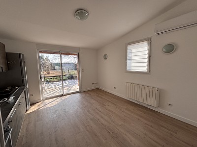 APPARTEMENT T1 A LOUER - CHASSIEU - 29.6 m2 - 630€ charges comprises par mois
