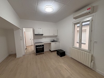 APPARTEMENT T1 A LOUER - CHASSIEU - 35.02 m2 - 700€ charges comprises par mois