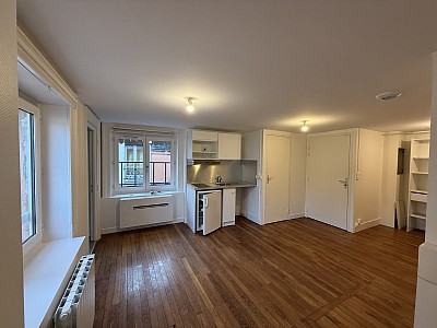 APPARTEMENT T1 A LOUER - LYON 1ER ARRONDISSEMENT - 27.28 m2 - 680€ charges comprises par mois