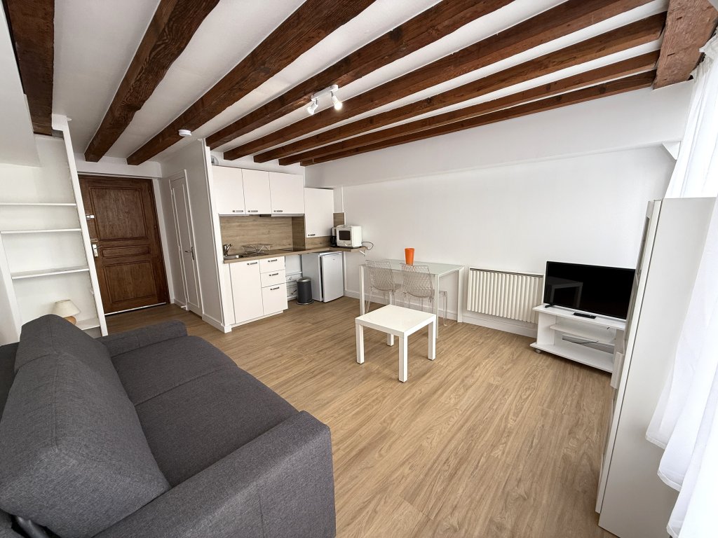APPARTEMENT T1 A LOUER - LYON 1ER ARRONDISSEMENT - 23.09 m2 - 640 &euro; charges comprises par mois