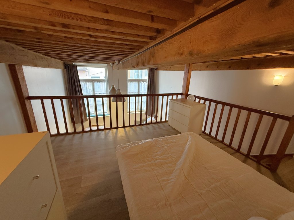APPARTEMENT T1 A LOUER - LYON 4EME ARRONDISSEMENT - 43.09 m2 - 800 &euro; charges comprises par mois