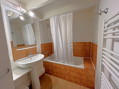 APPARTEMENT T1 A LOUER - LYON 6EME ARRONDISSEMENT MASSENA - 26.24 m2 - 739€ charges comprises par mois