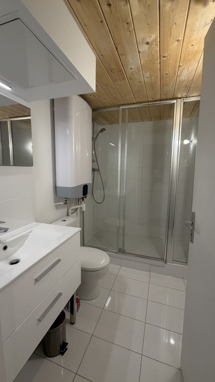 APPARTEMENT T1 A LOUER - LYON 7EME ARRONDISSEMENT - 18.38 m2 - 562 &euro; charges comprises par mois