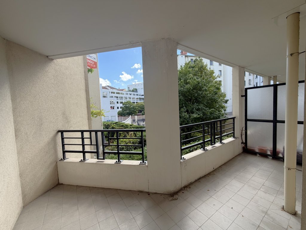 APPARTEMENT T1 A LOUER - LYON 7EME ARRONDISSEMENT - 25.91 m2 - 605 &euro; charges comprises par mois