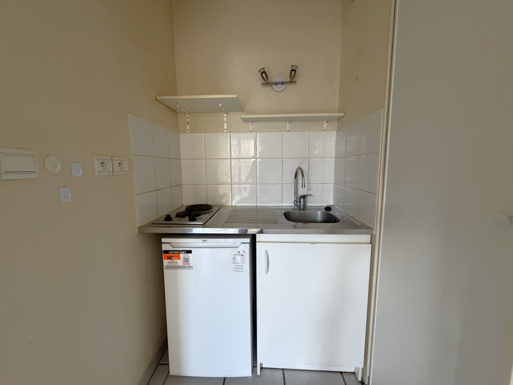 APPARTEMENT T1 A LOUER - LYON 7EME ARRONDISSEMENT - 25.91 m2 - 605 &euro; charges comprises par mois