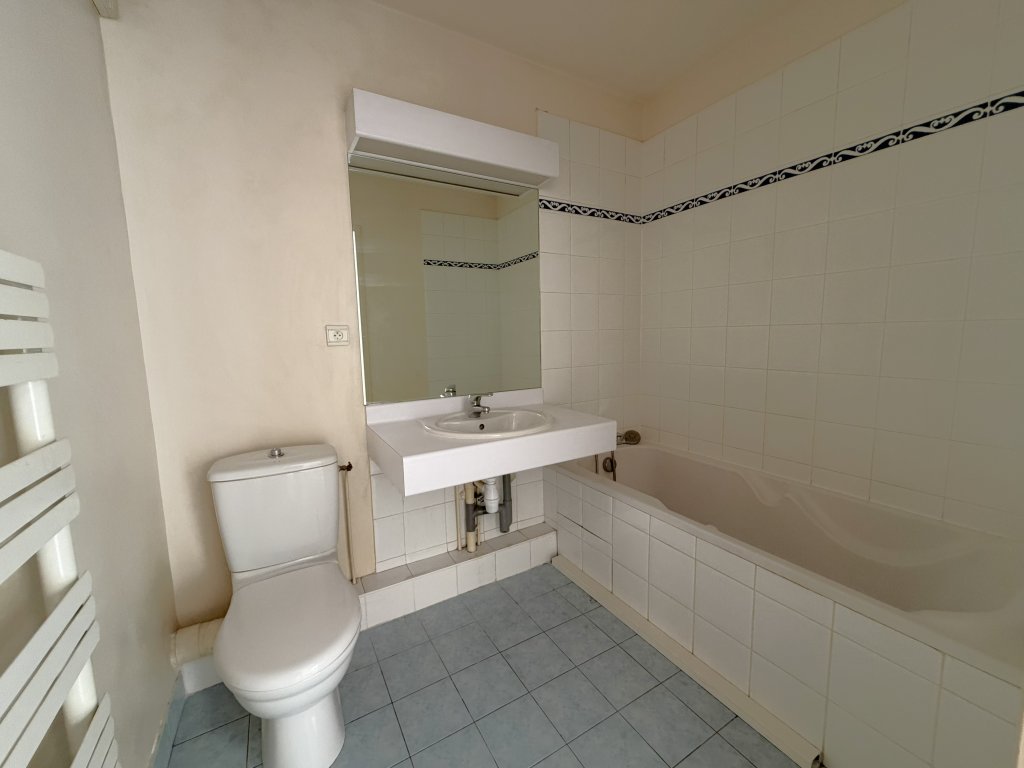 APPARTEMENT T1 A LOUER - LYON 7EME ARRONDISSEMENT - 25.91 m2 - 605 &euro; charges comprises par mois