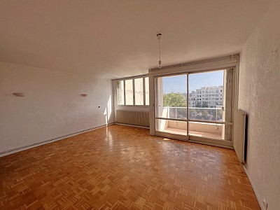 APPARTEMENT T1 A LOUER - LYON 8EME ARRONDISSEMENT - 35 m2 - 700€ charges comprises par mois