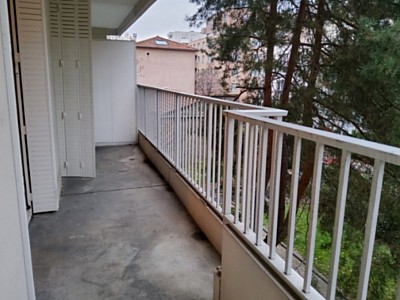 APPARTEMENT T1 A LOUER - LYON 8EME ARRONDISSEMENT - 32.12 m2 - 730,70€ charges comprises par mois