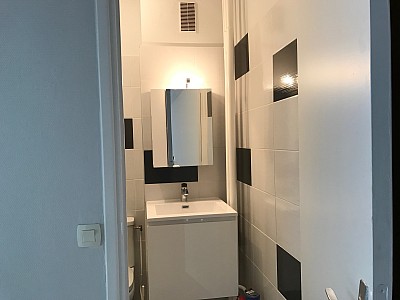APPARTEMENT T1 A LOUER - LYON 8EME ARRONDISSEMENT - 32.12 m2 - 730,70€ charges comprises par mois