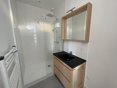 APPARTEMENT T1 A LOUER - VILLEURBANNE - 45.67 m2 - 846€ charges comprises par mois