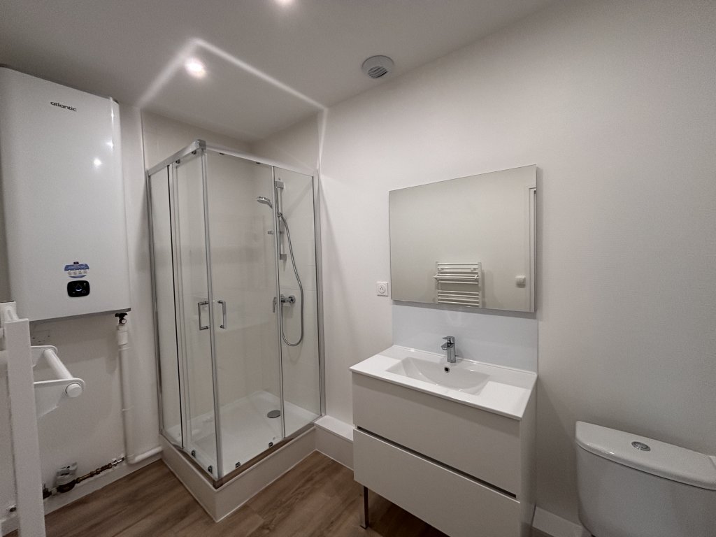 APPARTEMENT T1 A LOUER - VILLEURBANNE Tolstoi-Nord - 56.29 m2 - 803�&euro; charges comprises par mois