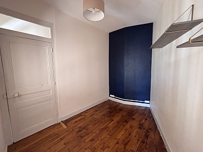 APPARTEMENT T1 A LOUER - VILLEURBANNE - 48.79 m2 - 825 &euro; charges comprises par mois