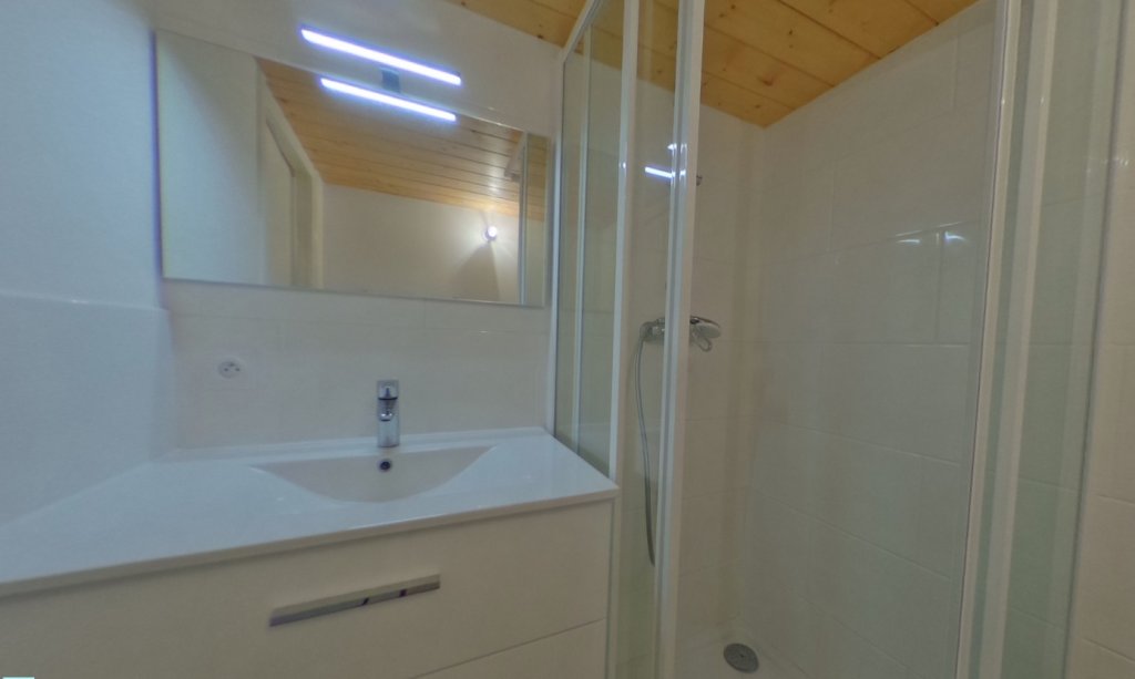 APPARTEMENT T1 A LOUER - VILLEURBANNE - 15.17 m2 - 454 &euro; charges comprises par mois