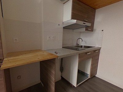 APPARTEMENT T1 A LOUER - VILLEURBANNE - 16.84 m2 - 458 € charges comprises par mois