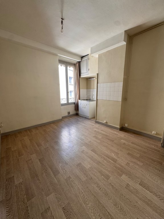 APPARTEMENT T1 A LOUER - VILLEURBANNE - 35.1 m2 - 632 &euro; charges comprises par mois