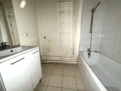 APPARTEMENT T1 A VENDRE - LYON 6EME ARRONDISSEMENT - 38.8 m2 - 210000€