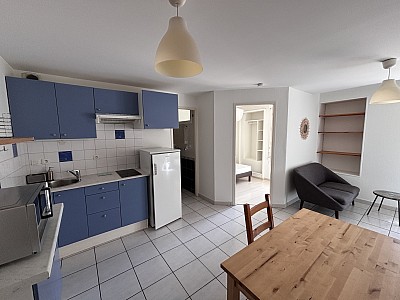 APPARTEMENT T2 A LOUER - CHARBONNIERES LES BAINS - 30 m2 - 615€ charges comprises par mois