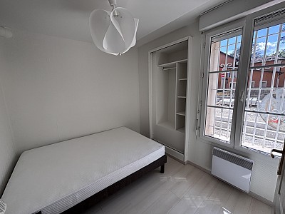 APPARTEMENT T2 A LOUER - CHARBONNIERES LES BAINS - 30 m2 - 615€ charges comprises par mois
