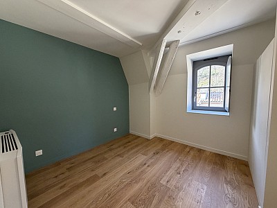 APPARTEMENT T2 A LOUER - CHARBONNIERES LES BAINS - 39.57 m2 - 1�145�&euro; charges comprises par mois