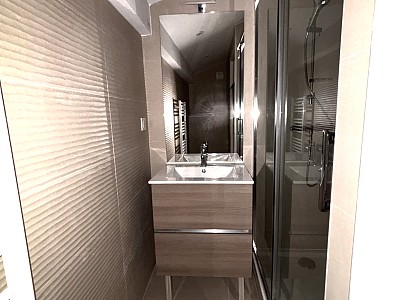 APPARTEMENT T2 A LOUER - CHARBONNIERES LES BAINS - 44.54 m2 - 1 055 &euro; charges comprises par mois