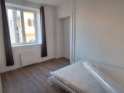 MEUBLE A LOUER - LYON 1ER ARRONDISSEMENT - 61.81 m2 - 1229€ charges comprises par mois