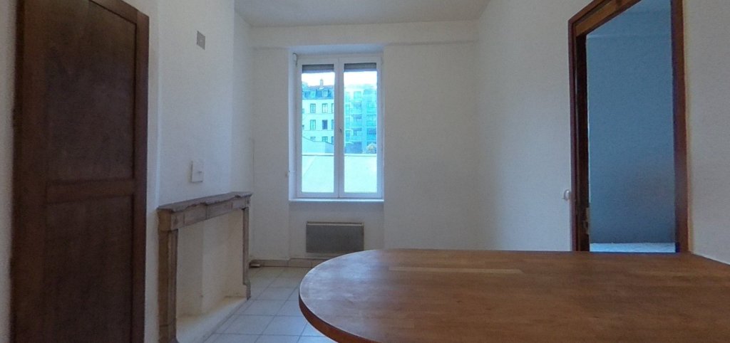 APPARTEMENT T2 A LOUER - LYON 2EME ARRONDISSEMENT - 28.93 m2 - 588�&euro; charges comprises par mois