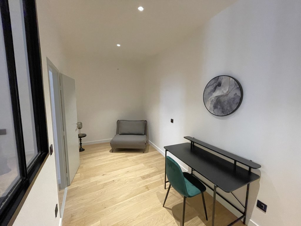 APPARTEMENT T2 A LOUER - LYON 2EME ARRONDISSEMENT - 54.17 m2 - 1�490�&euro; charges comprises par mois