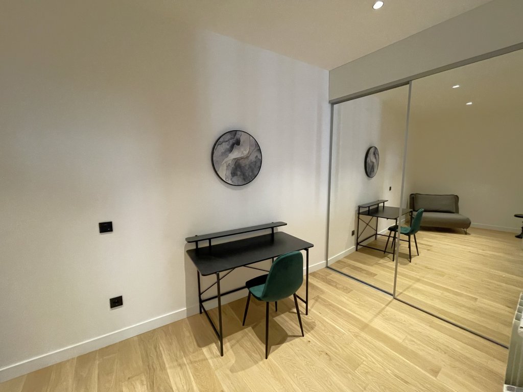 APPARTEMENT T2 A LOUER - LYON 2EME ARRONDISSEMENT - 54.17 m2 - 1�490�&euro; charges comprises par mois