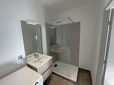 APPARTEMENT T2 A LOUER - LYON 2EME ARRONDISSEMENT - 47,72 m2 - 1574 € charges comprises par mois