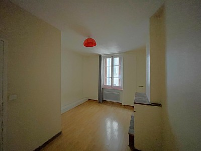 APPARTEMENT T2 A LOUER - LYON 3EME ARRONDISSEMENT - 39.7 m2 - 595€ charges comprises par mois